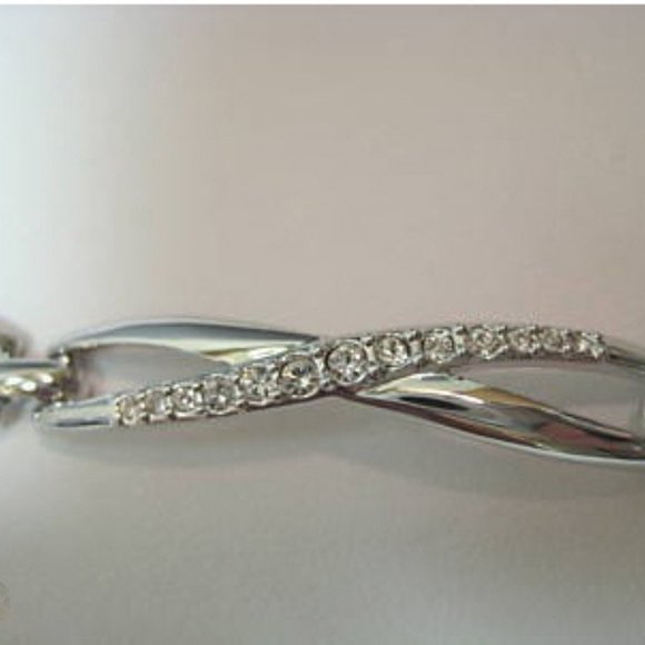 SWAROVSKI TWIST FIGURE EIGHT BRACELET - Picture 5 of 5